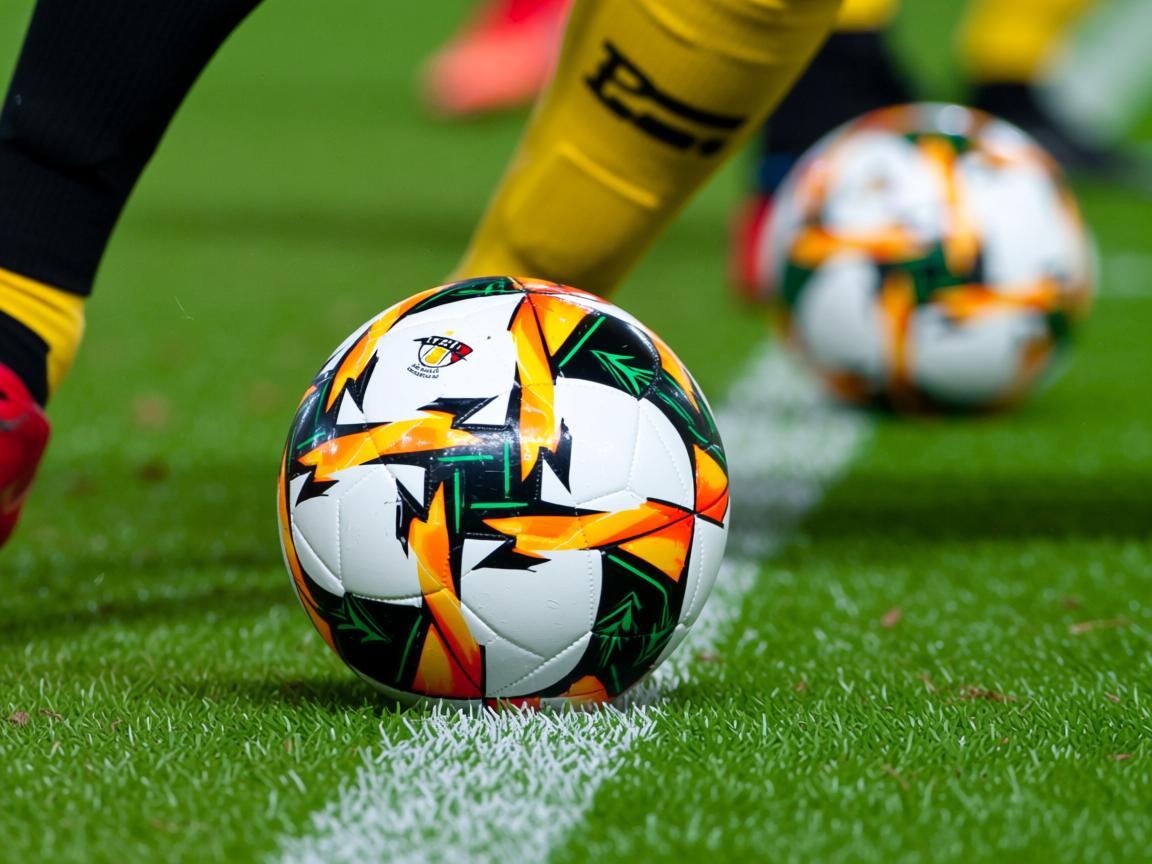 九游官网入口充值-“电动冲浪：东三叉湖马鞍山赛场成为水上运动新热门”  第2张